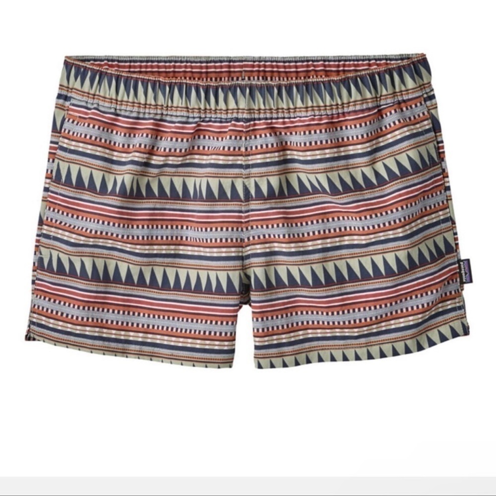 Patagonia Barely Baggie Shorts 2.5” Inseam Elastic Waist Size M Women Geo Print